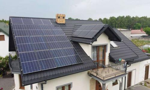 fotowoltaika-dla-domu-dla-firm-z-montazem-duzej-mocy-panele-polikrystaliczne-monokrystaliczne-half-cut-full-black-sharp-rodzaje (136)