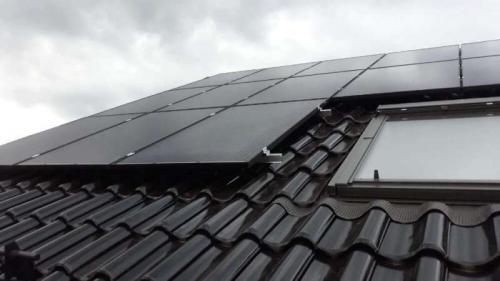 fotowoltaika-dla-domu-dla-firm-z-montazem-duzej-mocy-panele-polikrystaliczne-monokrystaliczne-half-cut-full-black-sharp-rodzaje (53)